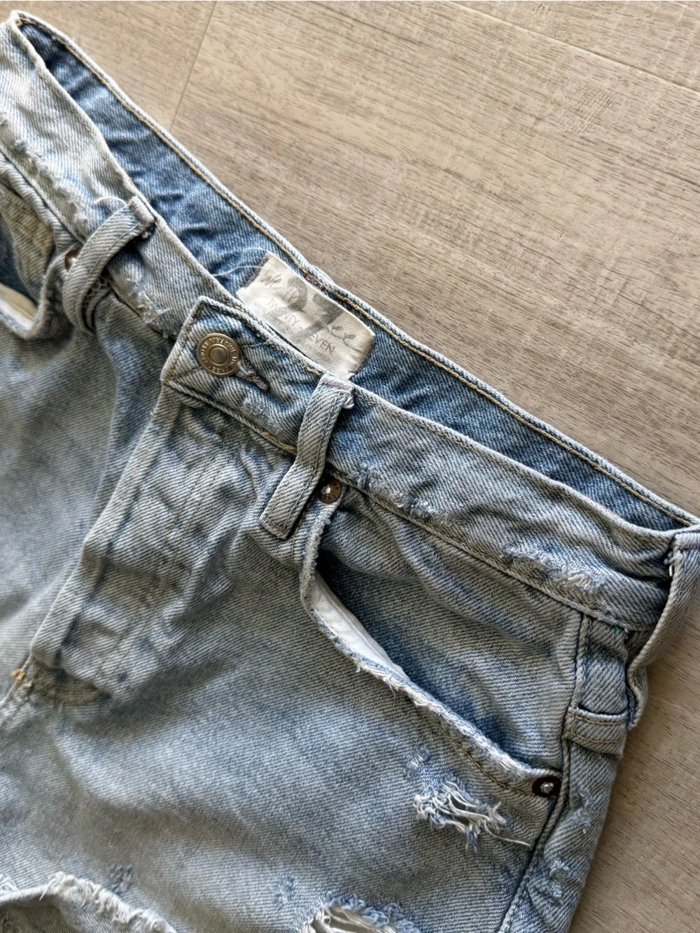 Free People, high rise, medium wash, distressed denim shorts, 27/4